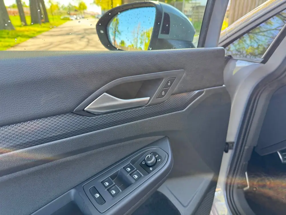 Volkswagen GOLF 1.5 eTSI Business 2021 DSG uit 2021, foto 19