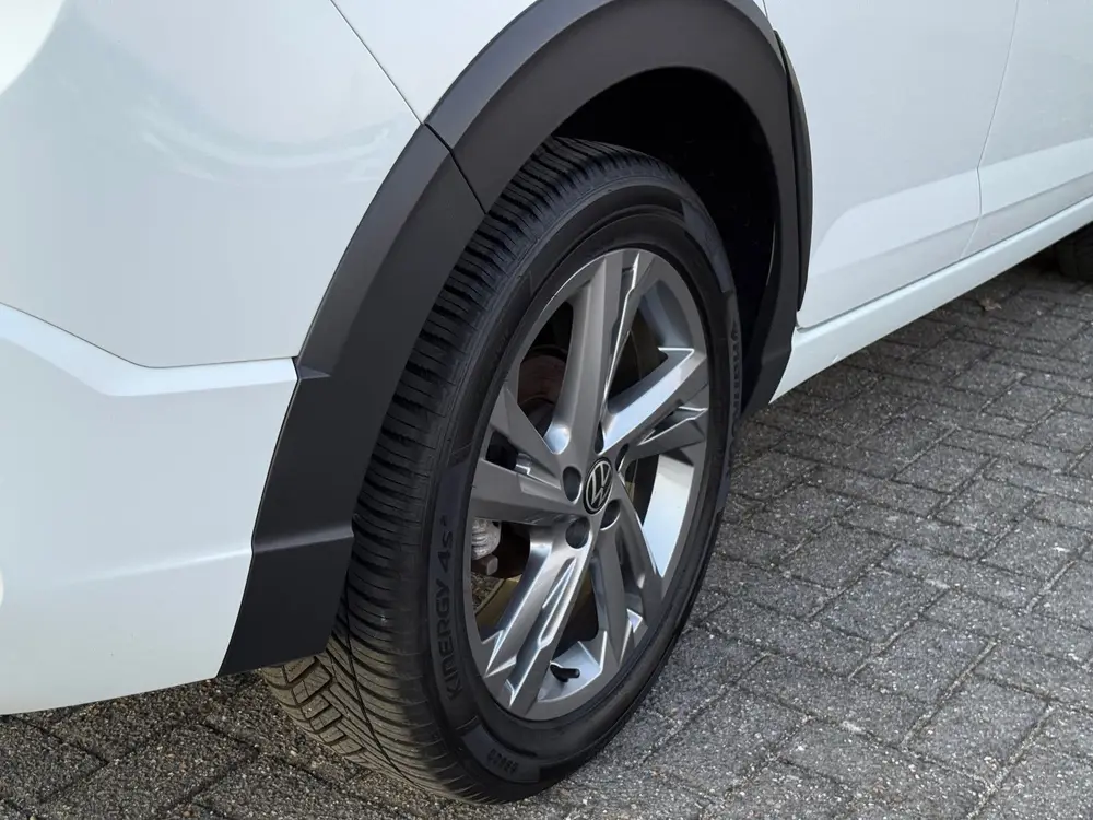 Volkswagen Taigo 1.0 TSI R-Line IQ lampen Apple Car play uit 2022, foto 10