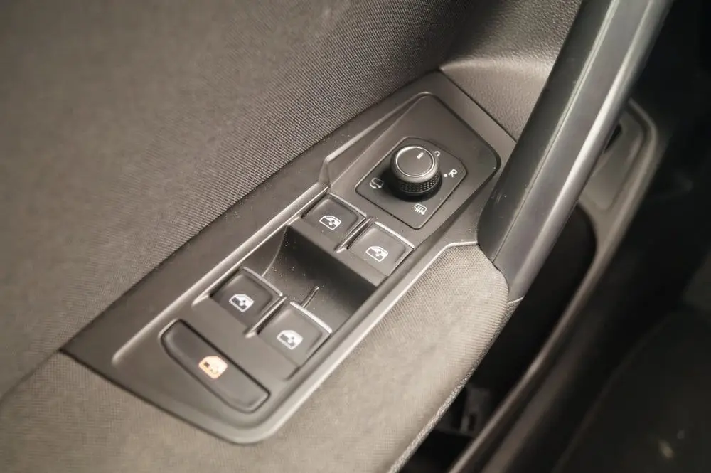 Volkswagen Tiguan Allspace 1.5 TSI 150pk DSG Comfortline Bus uit 2021, foto 17