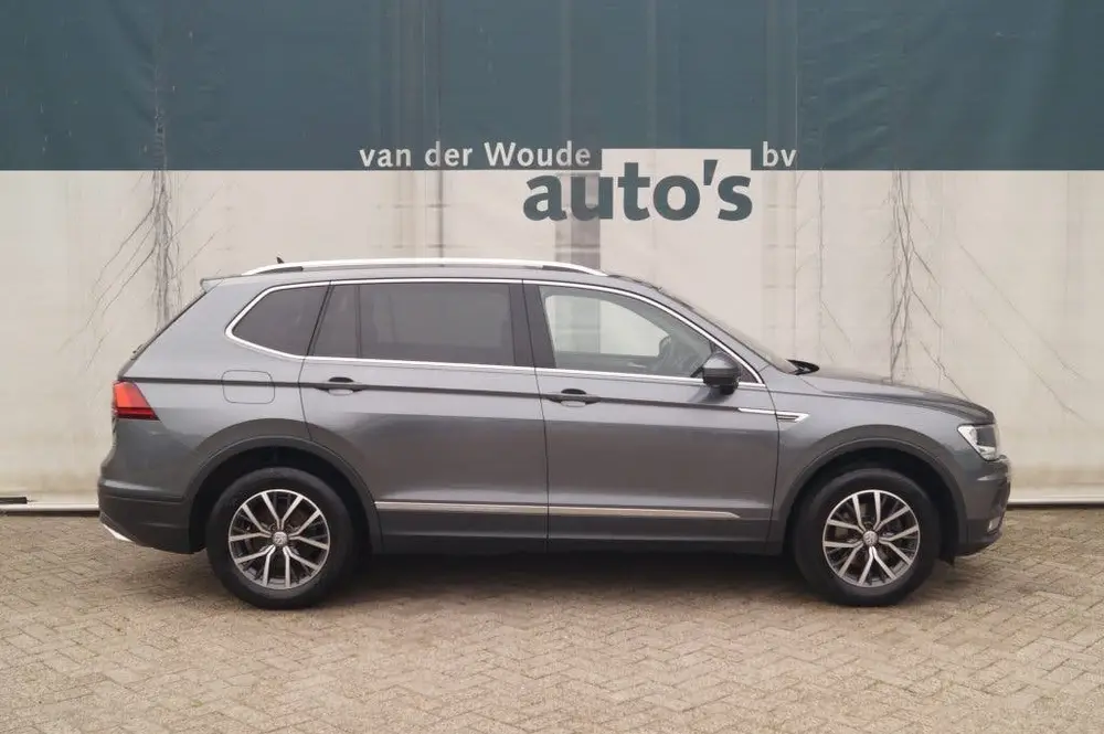 Volkswagen Tiguan Allspace 1.5 TSI 150pk DSG Comfortline Bus uit 2021, foto 2