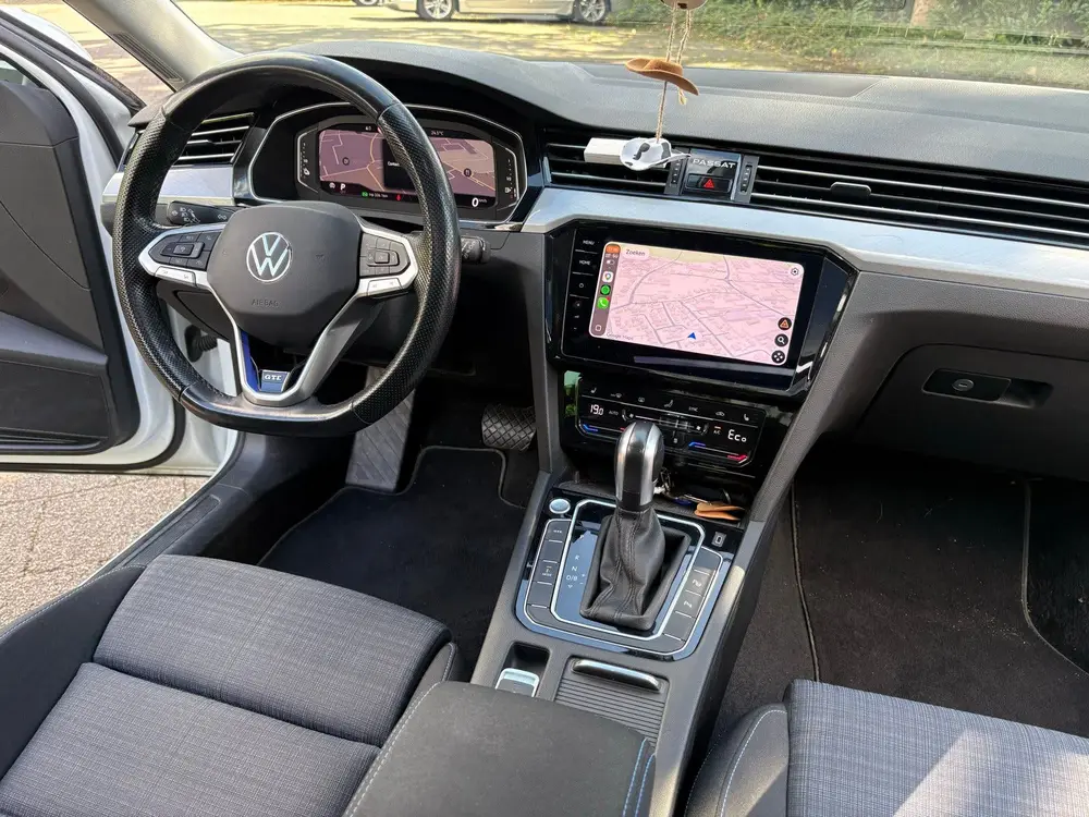 Volkswagen Passat Variant Passat 1.4 TSI Phev 218pk 6-DSG 2020 Wit uit 2020, foto 14
