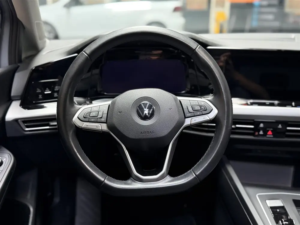 Volkswagen Golf 1.5 e TSI DSG | Pano | Navi | Maxton | Clima uit 2020, foto 18