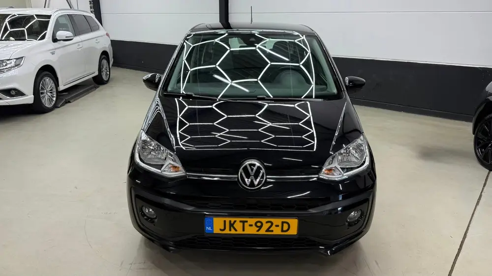 Volkswagen UP! 1.0 navigatie- en multimediasysteem. uit 2020, foto 2