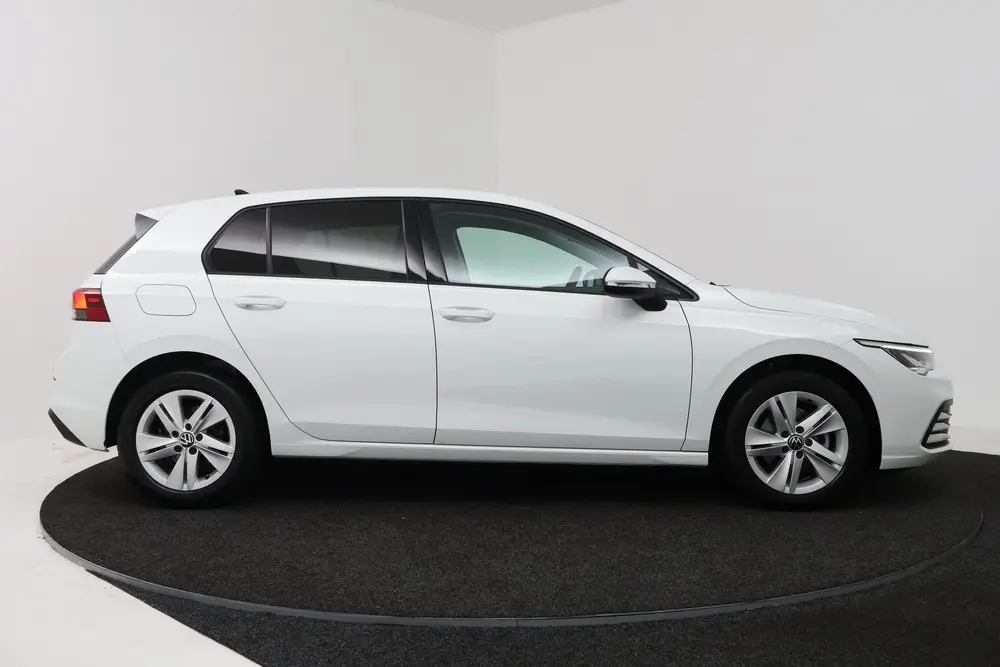 Volkswagen Golf 1.0 TSI Life (CRUISE CONTROL ADAPTIEF, NAVIG uit 2021, foto 14
