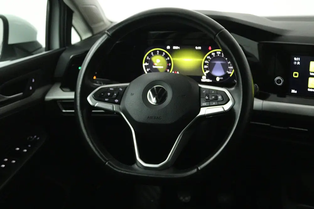Volkswagen Golf 1.0 TSI Life (CRUISE CONTROL ADAPTIEF, NAVIG uit 2021, foto 4