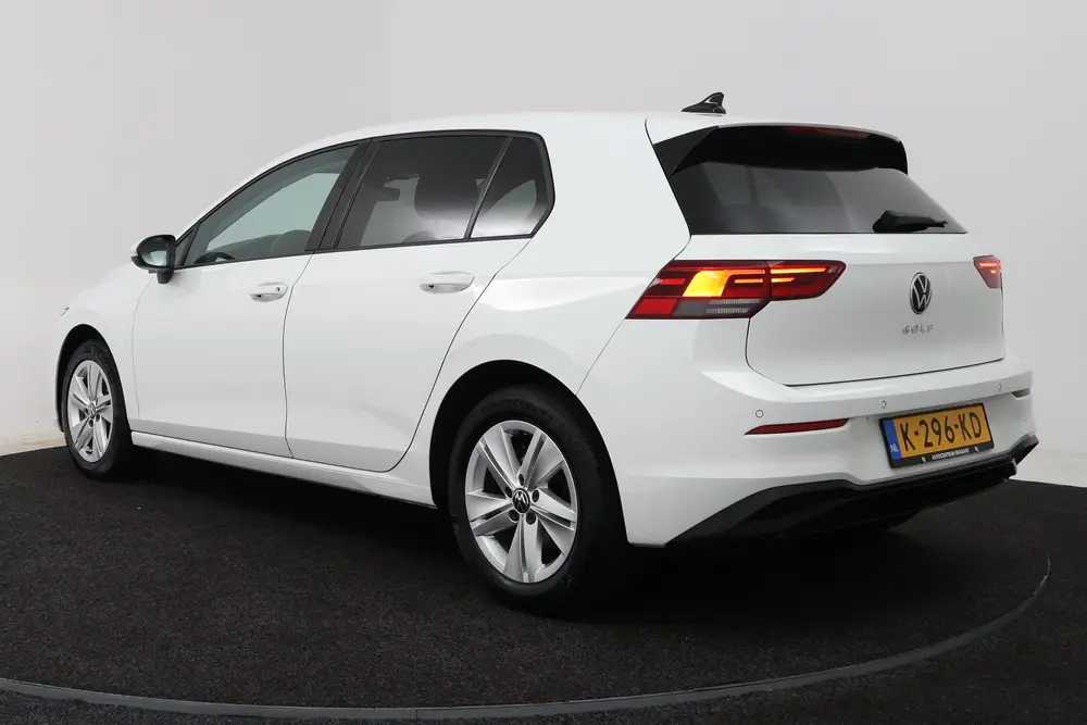 Volkswagen Golf 1.0 TSI Life (CRUISE CONTROL ADAPTIEF, NAVIG uit 2021, foto 5
