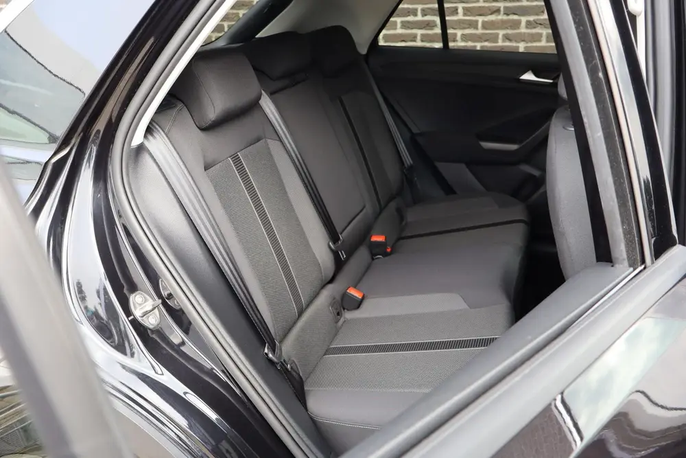 Volkswagen T-Roc 1.0 TSI 110pk Life | Cruise Control Adaptie uit 2022, foto 17