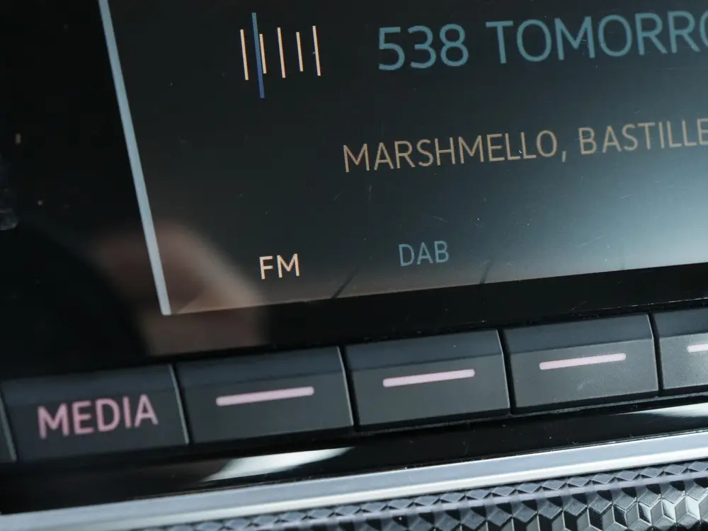 Volkswagen Up! 1.0 | Camera | Cruise Control | Regensensor | uit 2024, foto 13