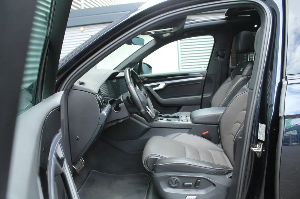 Volkswagen Touareg 3.0 TSI 340pk R-Line DSG8 Panoramadak Tre uit 2021, foto 9