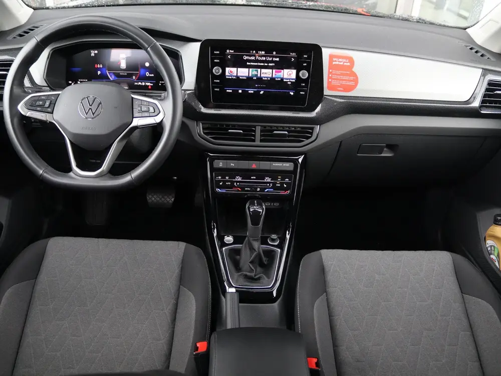 Volkswagen T-Cross 1.0 TSI Life Edition | Navigatie | App-co uit 2025, foto 15