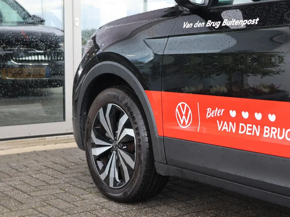 Volkswagen T-Cross 1.0 TSI Life Edition | Navigatie | App-co uit 2025, foto 7
