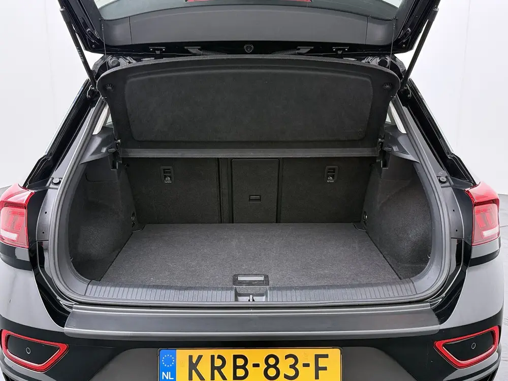 Volkswagen T-Roc 1.5 TSI Life Edition | AUTOMAAT | Adapt. Cr uit 2025, foto 9