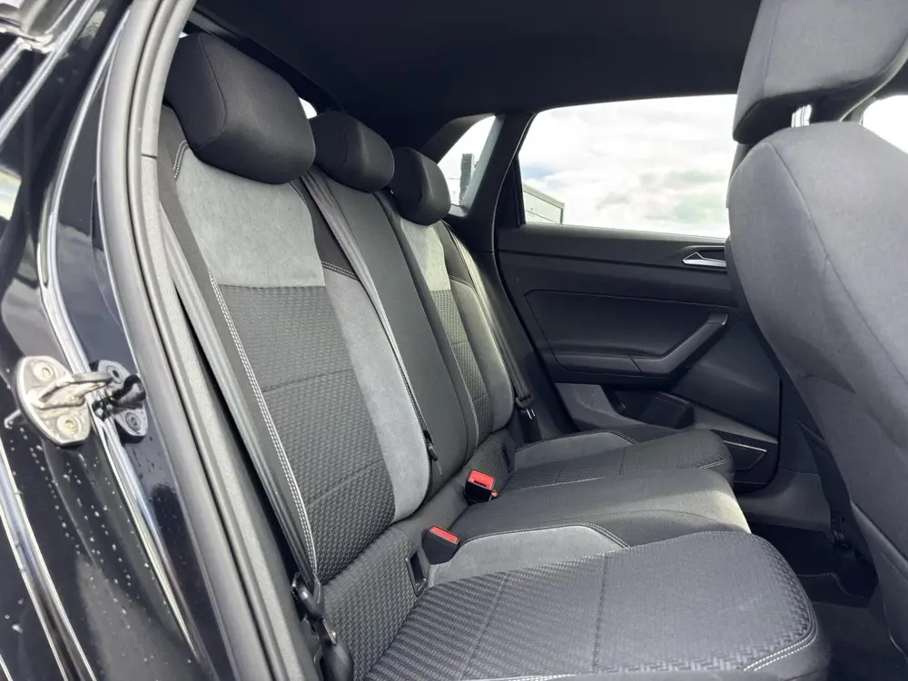 Volkswagen Polo 1.0 TSI Highline Business R acc pdc apple ca uit 2020, foto 10