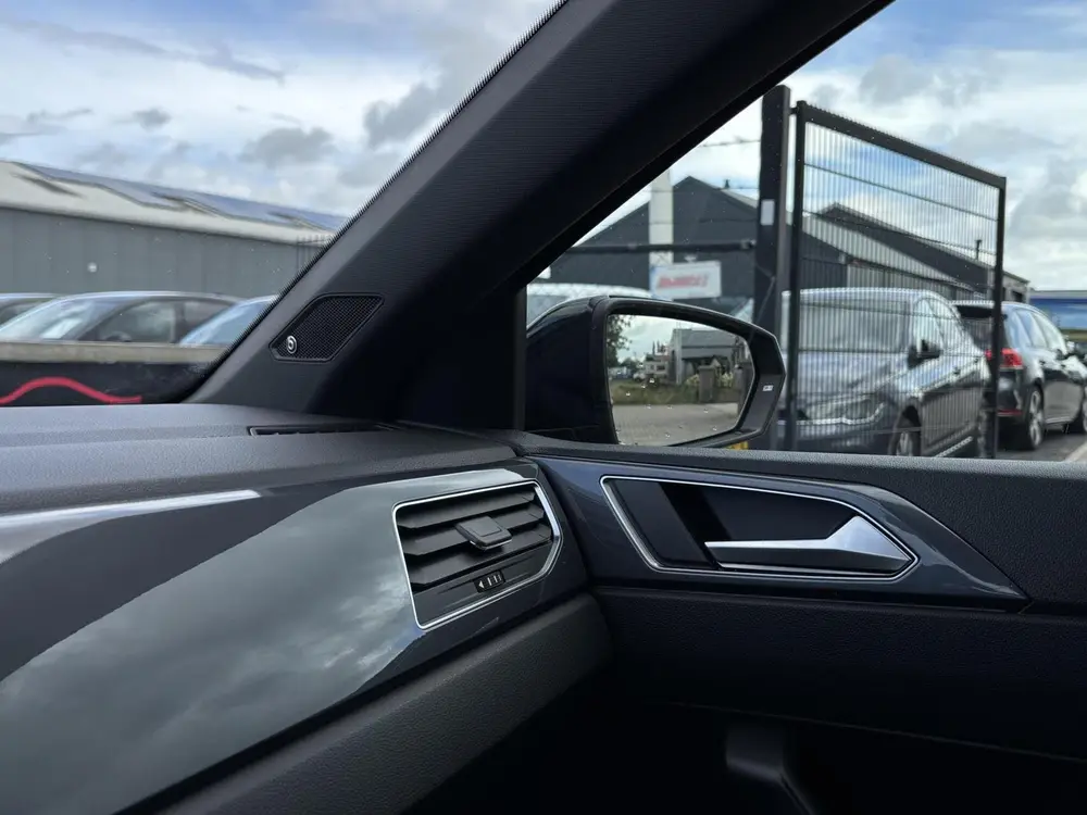 Volkswagen Polo 1.0 TSI Highline Business R acc pdc apple ca uit 2020, foto 19