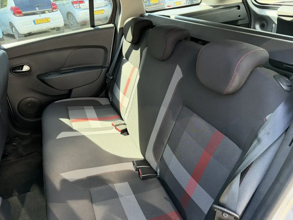 Dacia Logan MCV 0.9 TCe Tech Road (bj 2019) uit 2019, foto 18
