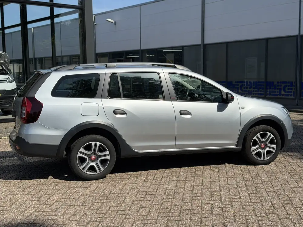 Dacia Logan MCV 0.9 TCe Tech Road (bj 2019) uit 2019, foto 2