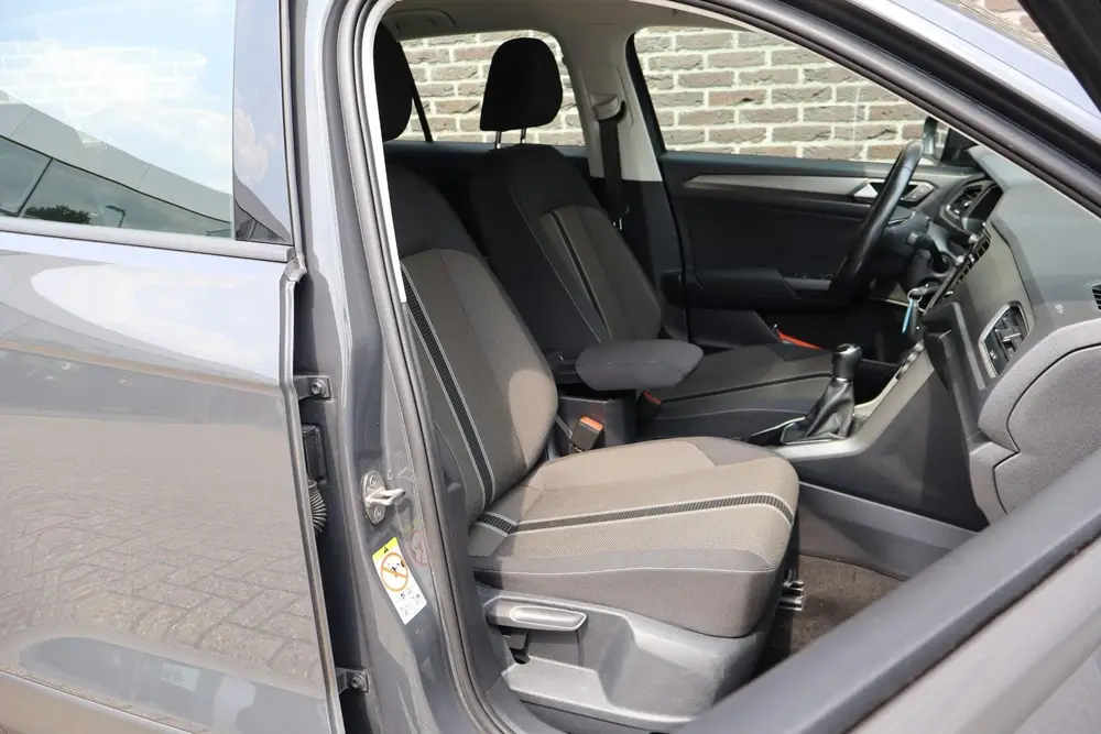 Volkswagen T-Roc 1.0 TSI 110pk Style | Navigatie | Adaptieve uit 2021, foto 16