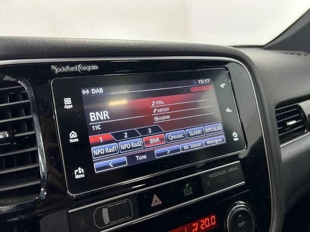 Mitsubishi Outlander 2.4 PHEV S-Edition | SCHUIF-/KANTELDAK uit 2019, foto 11