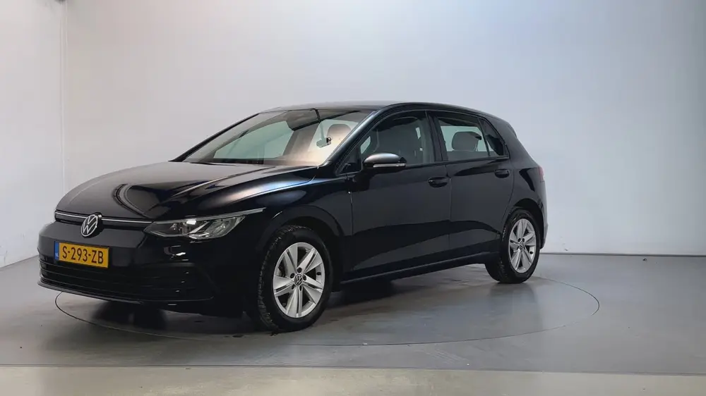 Volkswagen Golf 1.0 eTSI DSG 110pk Life Business Sfeerverlic uit 2023, foto 8
