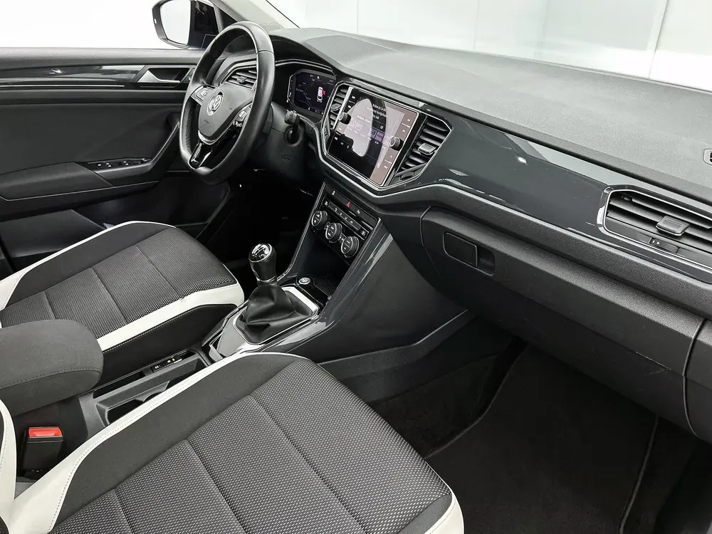 Volkswagen T-Roc 1.5TSI 150pk Sport | 18" LMV | App-connect uit 2020, foto 6