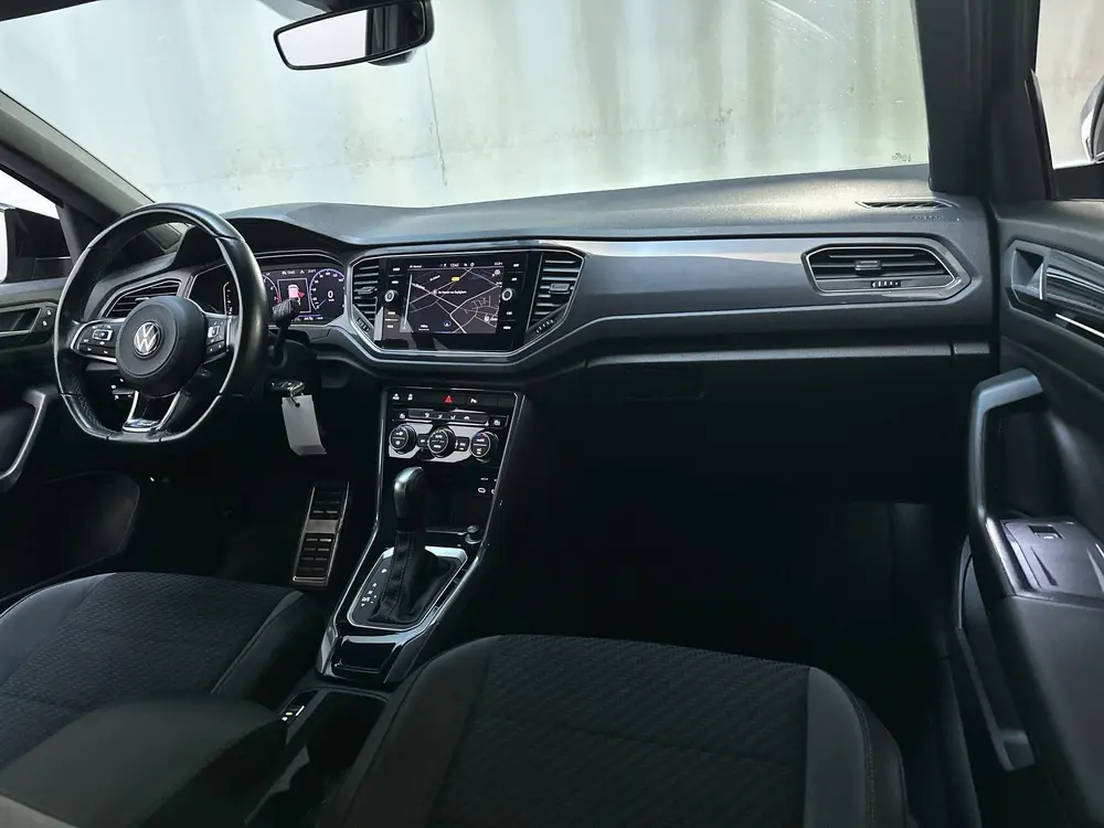 Volkswagen T-Roc 1.5 TSI 150pk DSG Sport Business R R-Line C uit 2021, foto 2