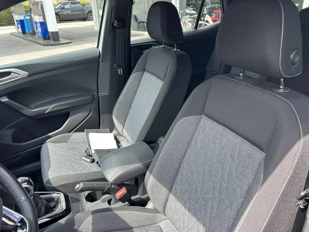Volkswagen T-Cross 1.0 TSI Style uit 2023, foto 14