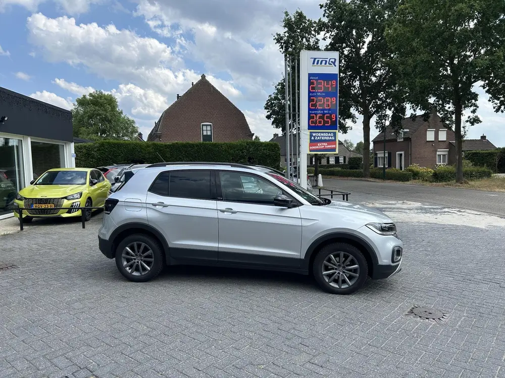 Volkswagen T-Cross 1.0 TSI Style uit 2023, foto 3