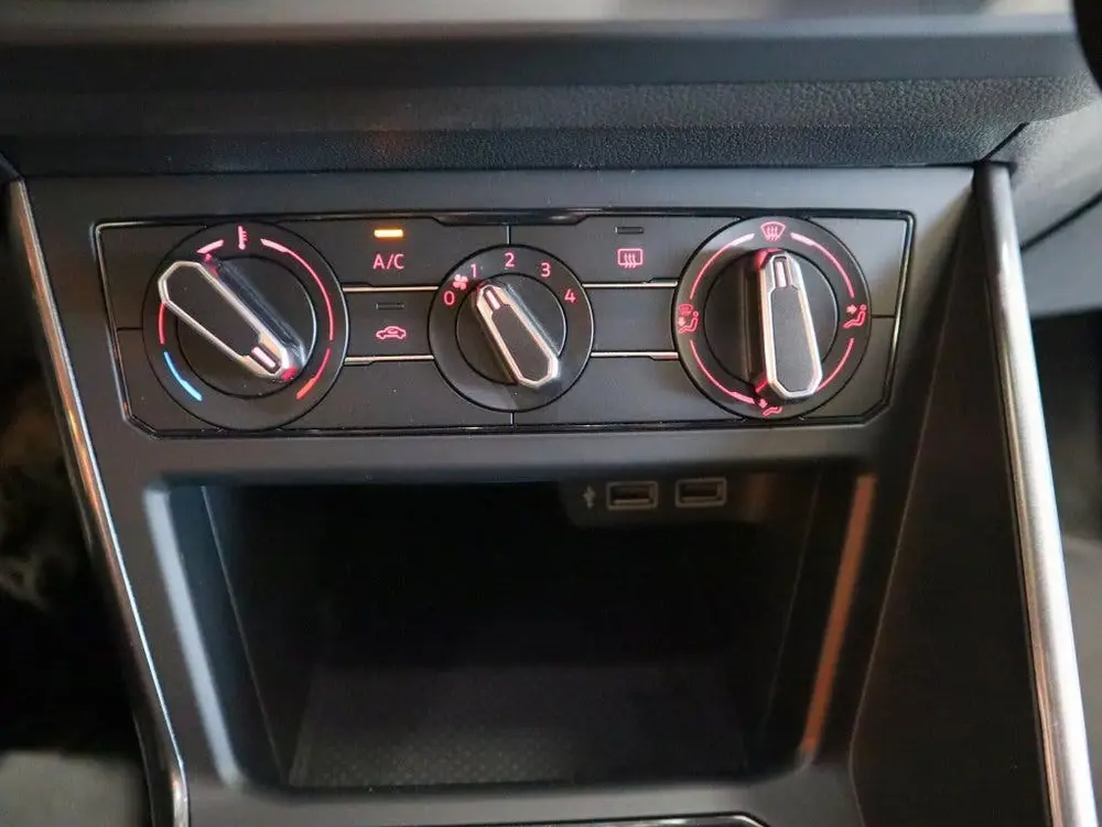 Volkswagen Polo 1.0 TSI Comf.l | cruise | navi | carplay | N uit 2020, foto 14