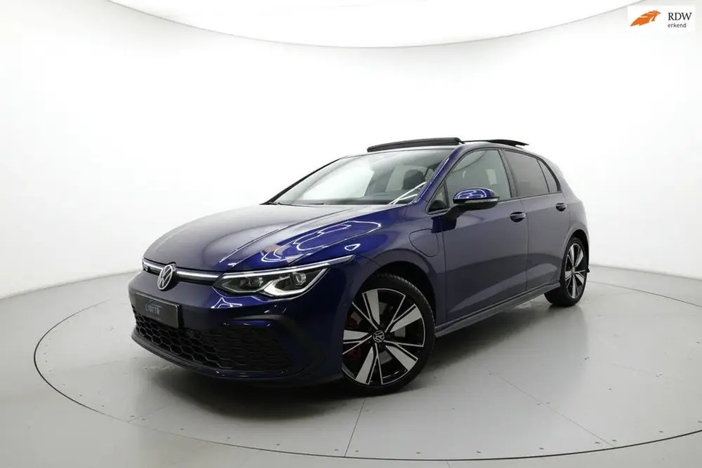 Volkswagen Golf 8 1.4 eHybrid GTE PANO CAM ACC SFEER IQ HUD uit 2020