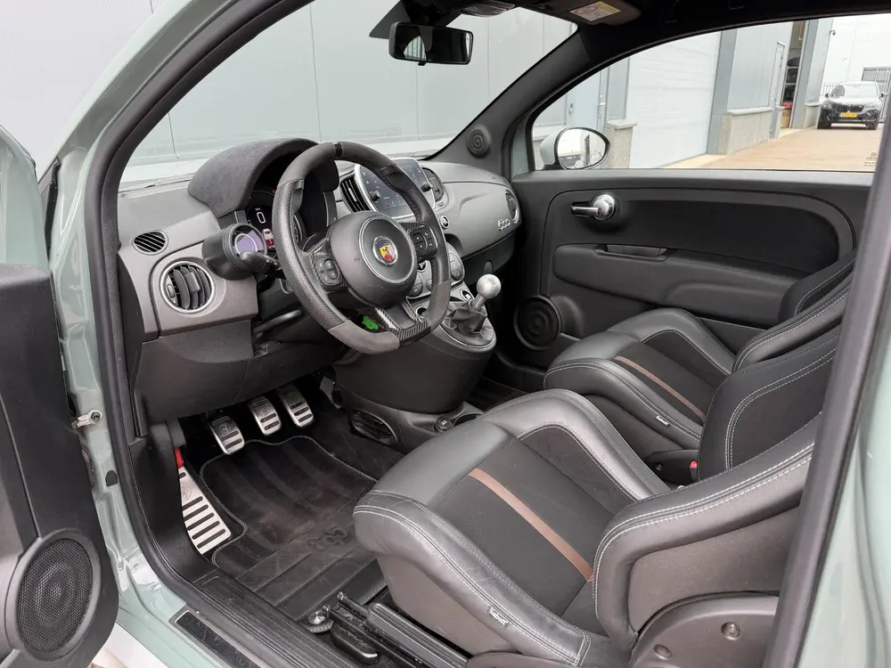 Abarth 695 1.4 T-Jet Anniversario 70 1e EIGENAAR | BTW | DEA uit 2021, foto 10