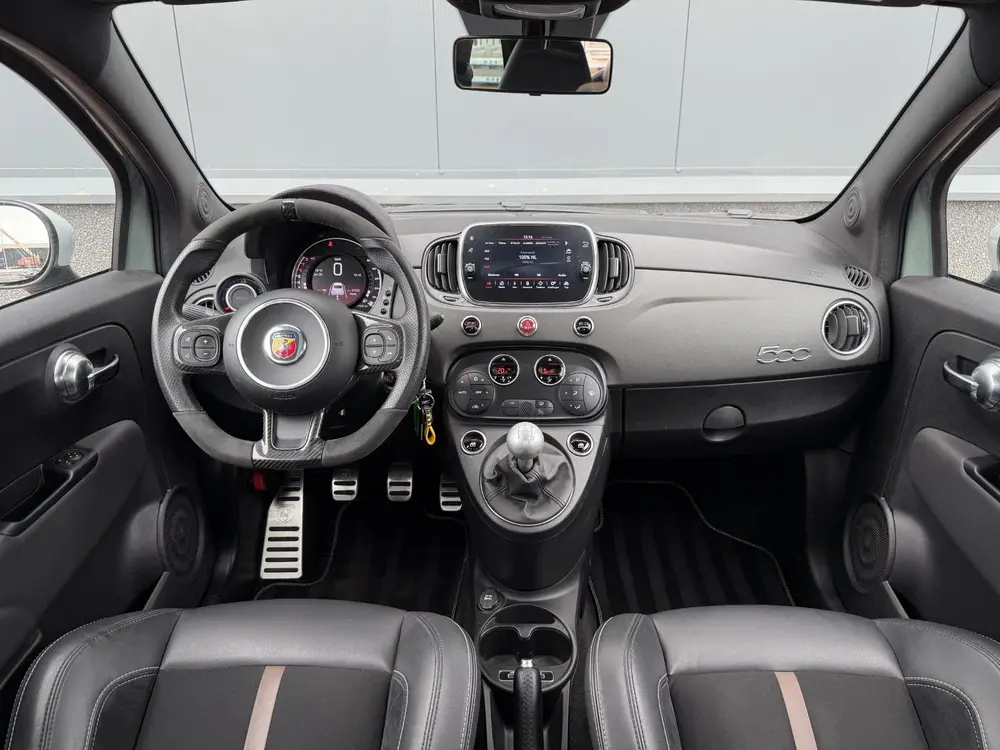 Abarth 695 1.4 T-Jet Anniversario 70 1e EIGENAAR | BTW | DEA uit 2021, foto 16