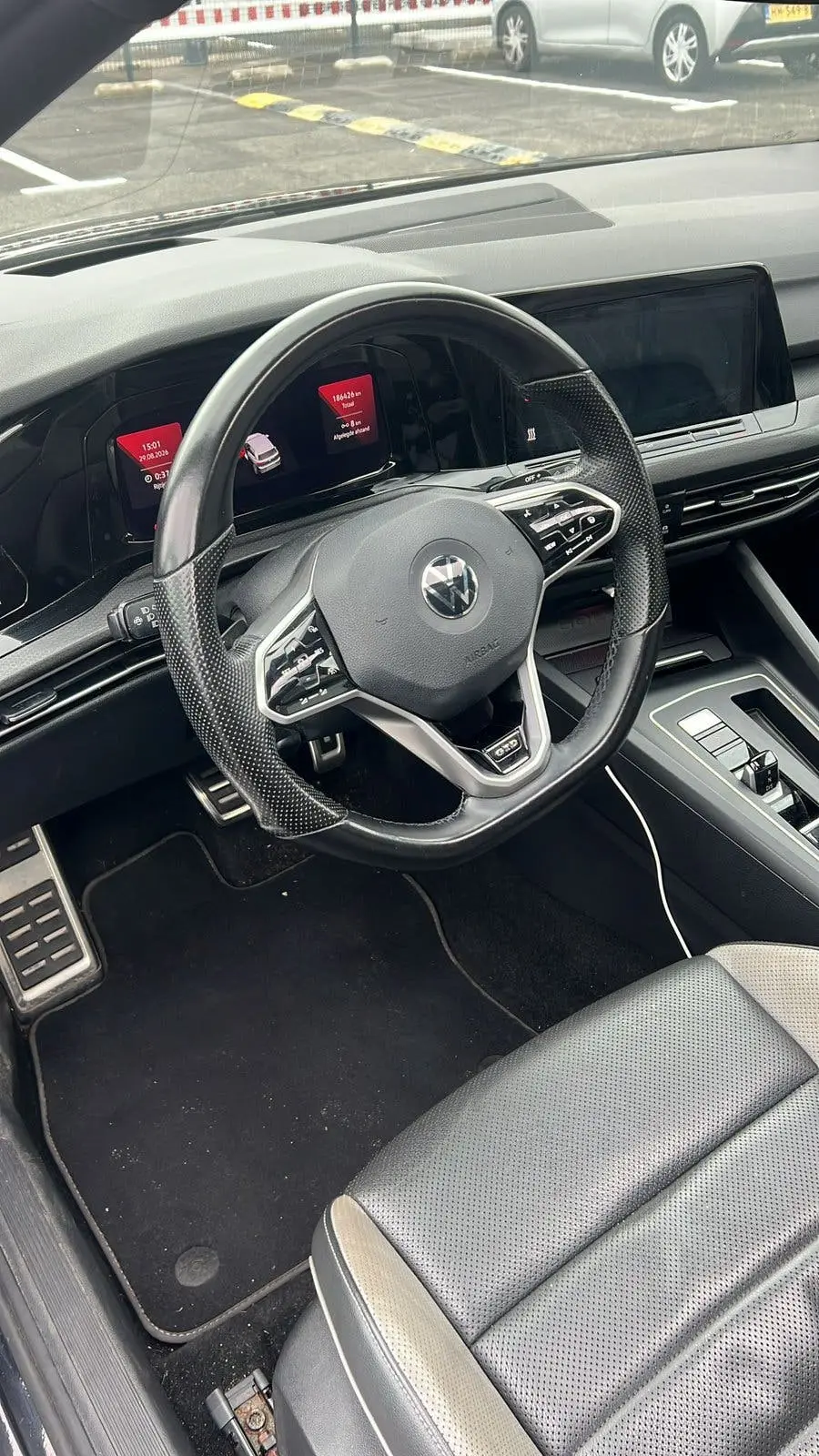 Volkswagen Golf 8 GTD. 2.0D 147KW Dsg7 2021 Zwart uit 2021, foto 8