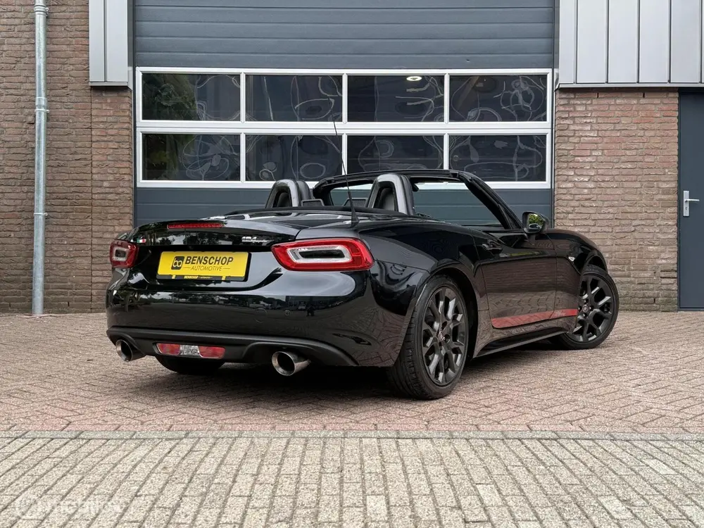 Fiat 124 Spider 1.4 MultiAir Turbo Lusso Sport Leer Navi Cam uit 2019, foto 2