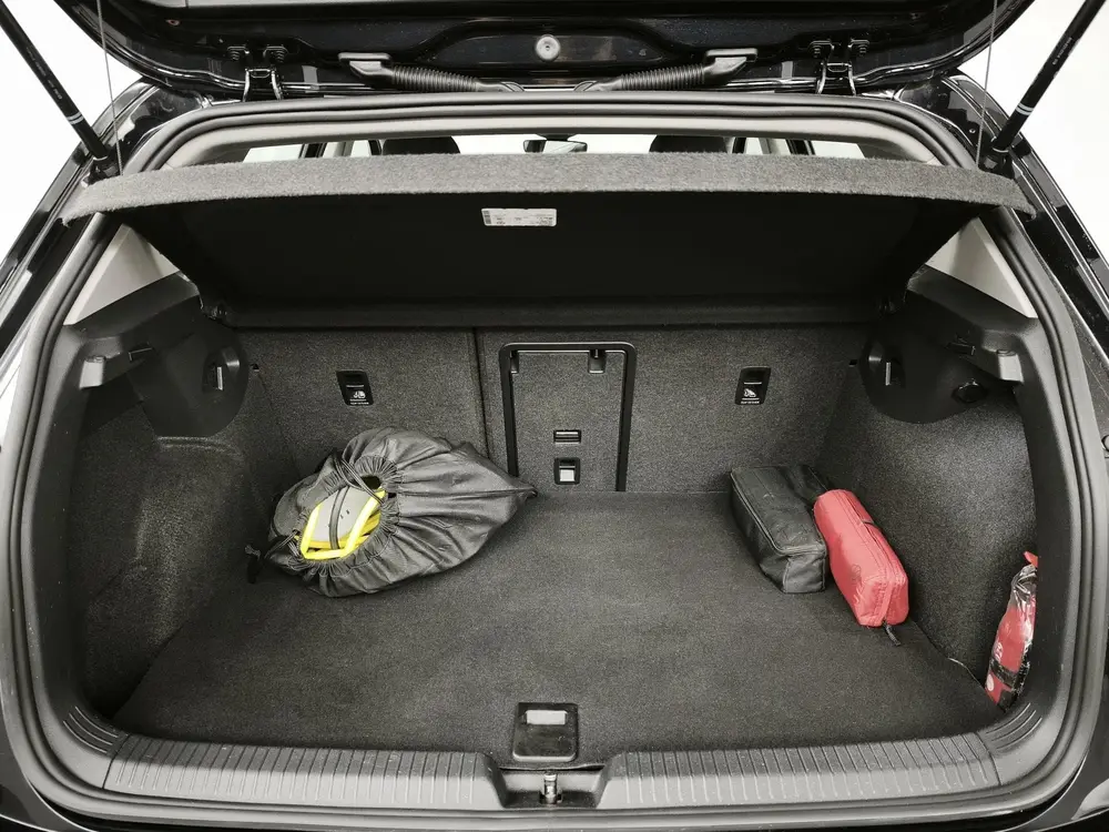 Volkswagen Golf 1.4 eHybrid Style | Travel Assist | Achterui uit 2023, foto 9