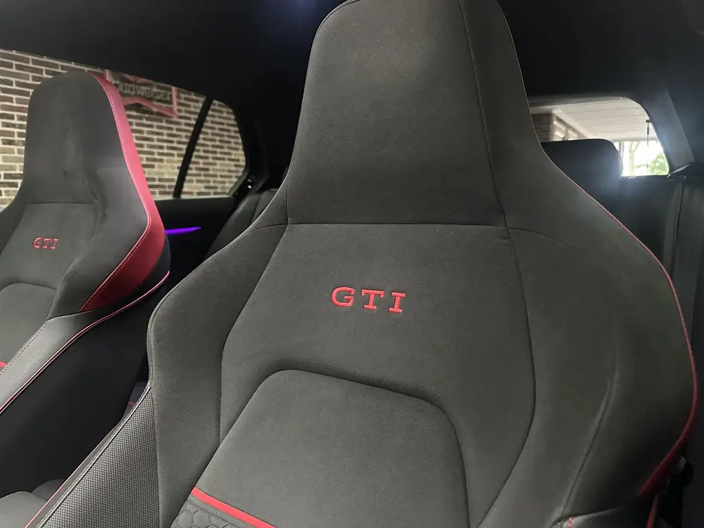 Volkswagen Golf 2.0 TSI GTI 45 Jahre PANO HARMAN KARDON uit 2022, foto 14