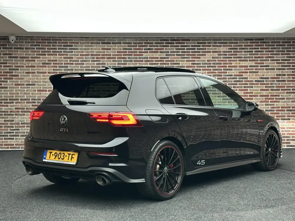 Volkswagen Golf 2.0 TSI GTI 45 Jahre PANO HARMAN KARDON uit 2022, foto 2
