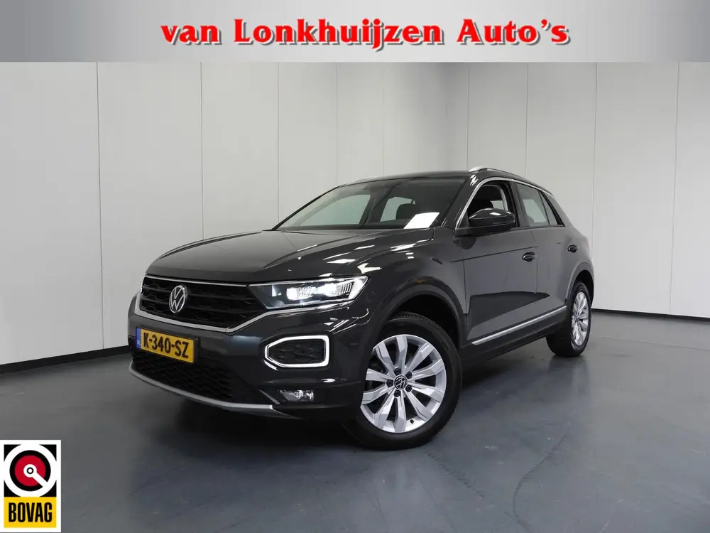 Volkswagen T-Roc 1.5 TSI Sport NAVI/CAMERA/VIRTUAL/LED/TREKH uit 2021