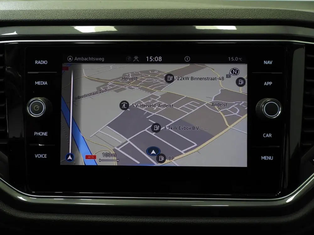 Volkswagen T-Roc 1.5 TSI Sport NAVI/CAMERA/VIRTUAL/LED/TREKH uit 2021, foto 8