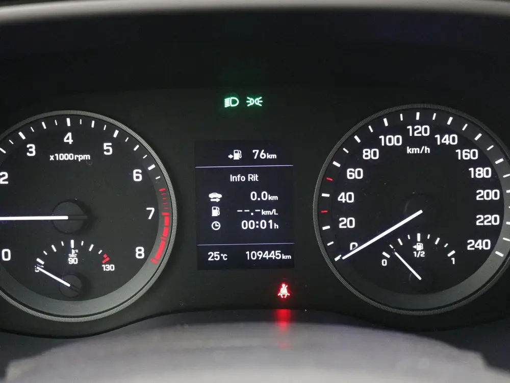 Hyundai Tucson 1.6 GDI i-Drive / Navigatie / Trekhaak / Clim uit 2019, foto 9