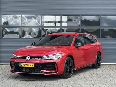 Volkswagen Passat Variant 1.5 eTSI R-LINE BUSINESS I WINTERP uit 2024