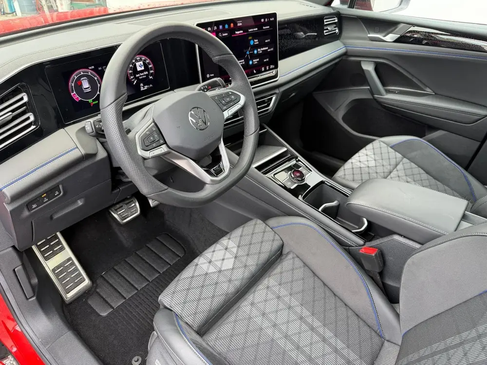 Volkswagen Tiguan 1.5 eTSI R-Line Edition | Pano | 360 Camer uit 2024, foto 5