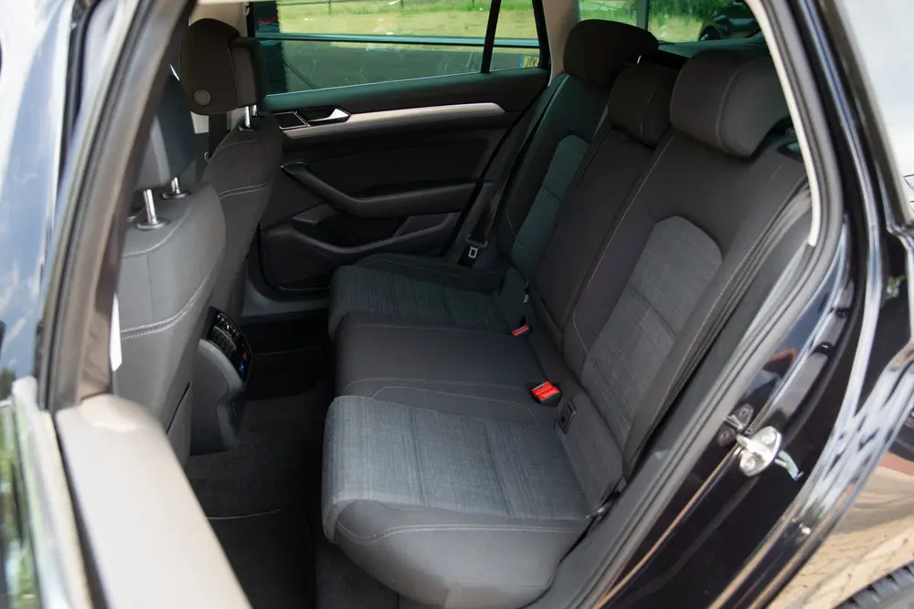Volkswagen Passat Variant 1.5 TSI R-Line Business + , Adap. uit 2021, foto 9