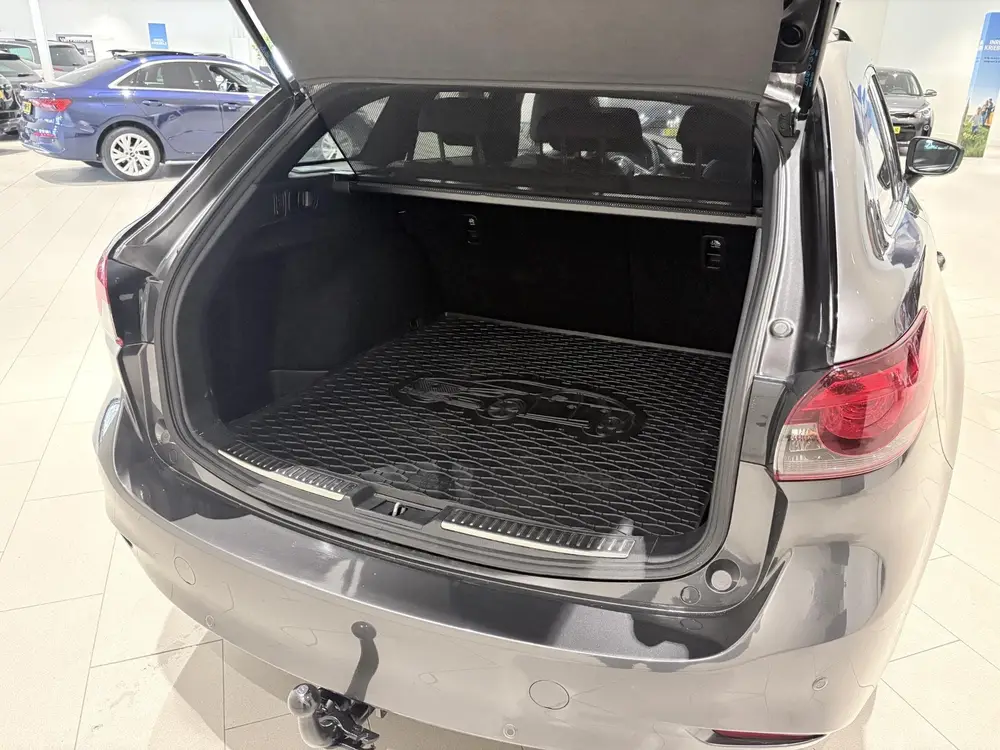 Mazda 6 Sportbreak 2.5 SkyActiv-G 194 Signature Volledig ond uit 2019, foto 5