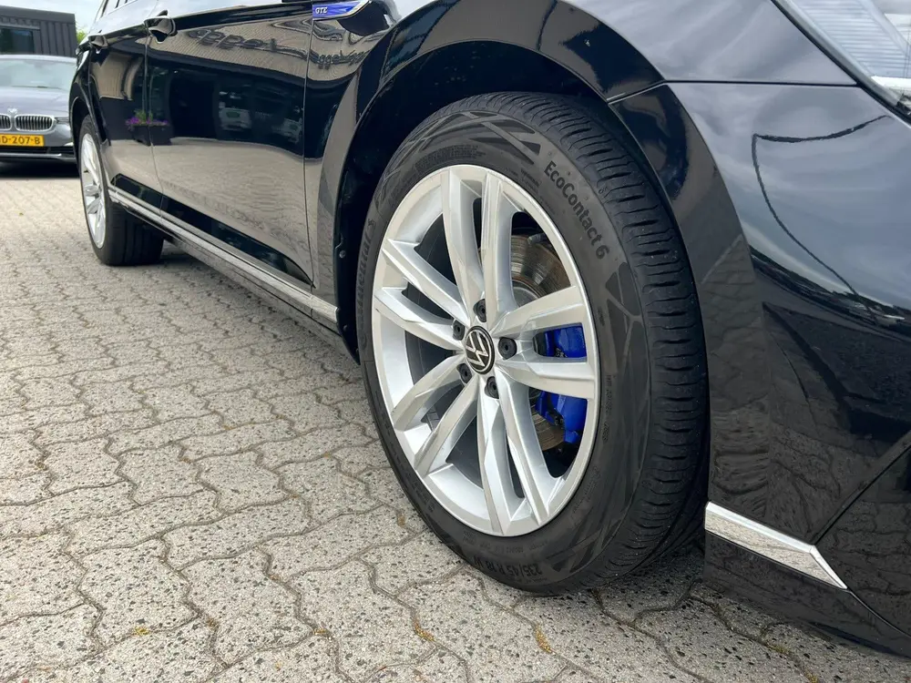 Volkswagen Passat Variant 1.4 TSI PHEV GTE virtual cockpit uit 2022, foto 14