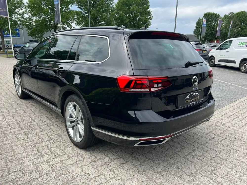 Volkswagen Passat Variant 1.4 TSI PHEV GTE virtual cockpit uit 2022, foto 8