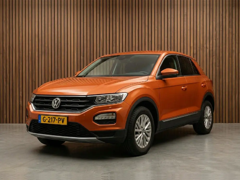 Volkswagen T-Roc 1.0 TSI Sport app / acc / airco / stoelverw uit 2019, foto 2