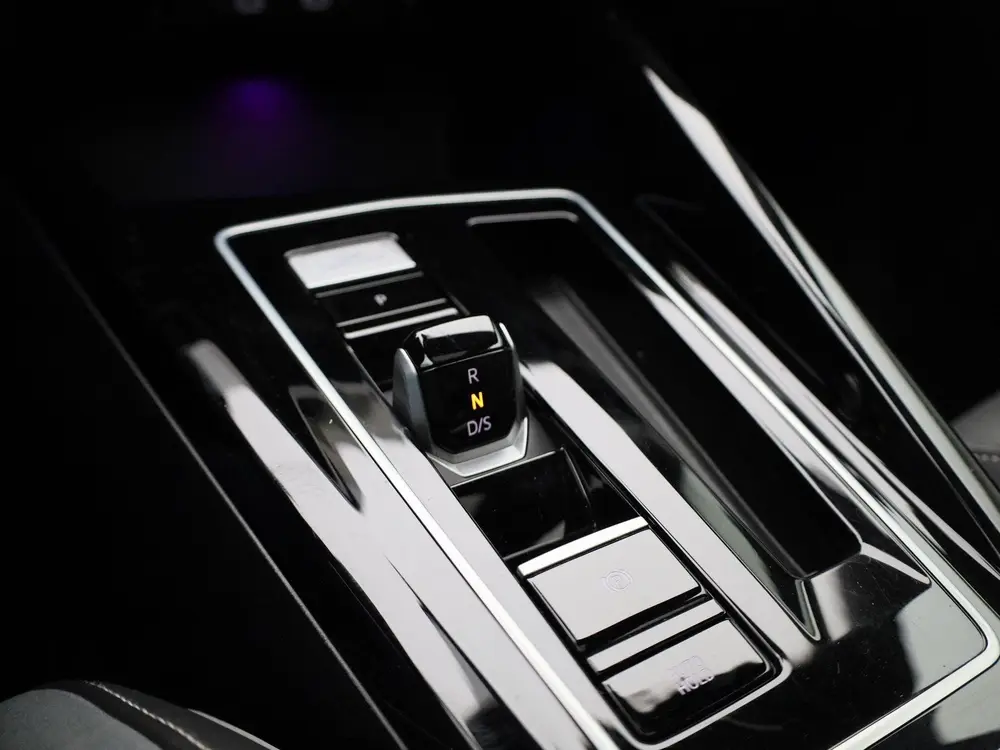 Volkswagen Golf 1.5 eTSI R-Line Business | Automaat | Panora uit 2024, foto 19