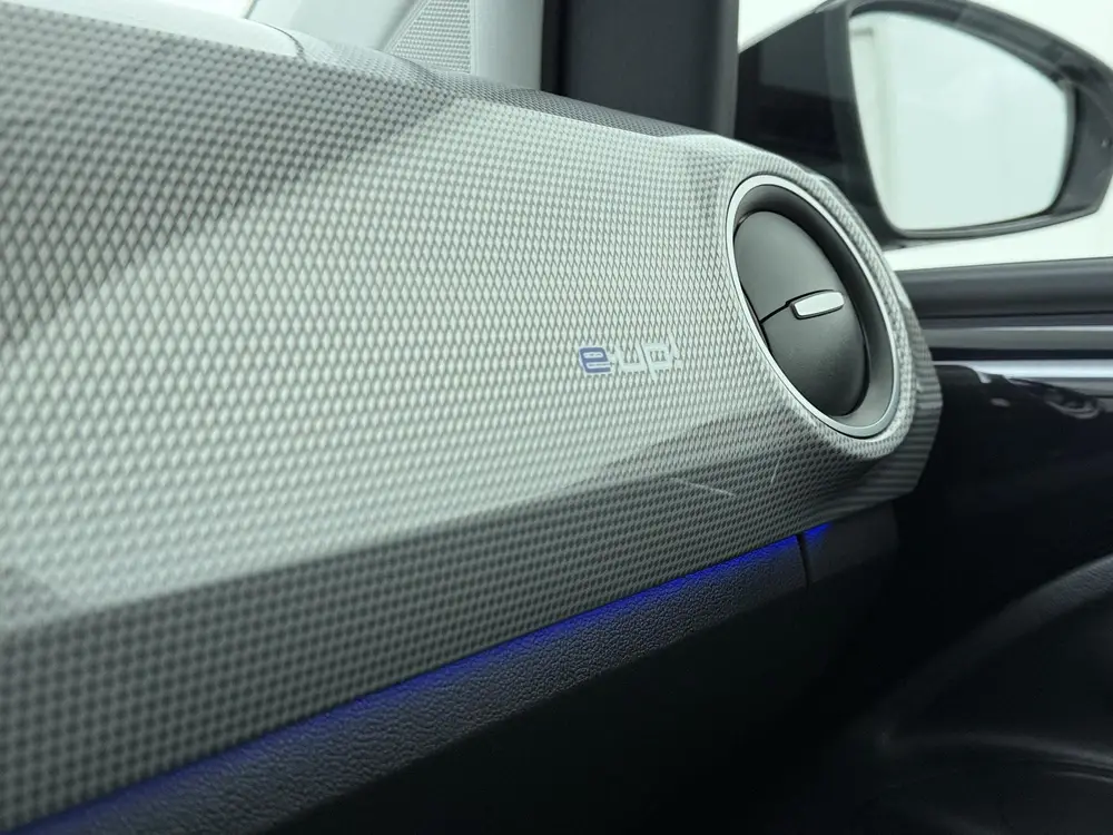 Volkswagen e-Up! Edition | 83 PK | SoH % | Achteruitrijcamer uit 2025, foto 18