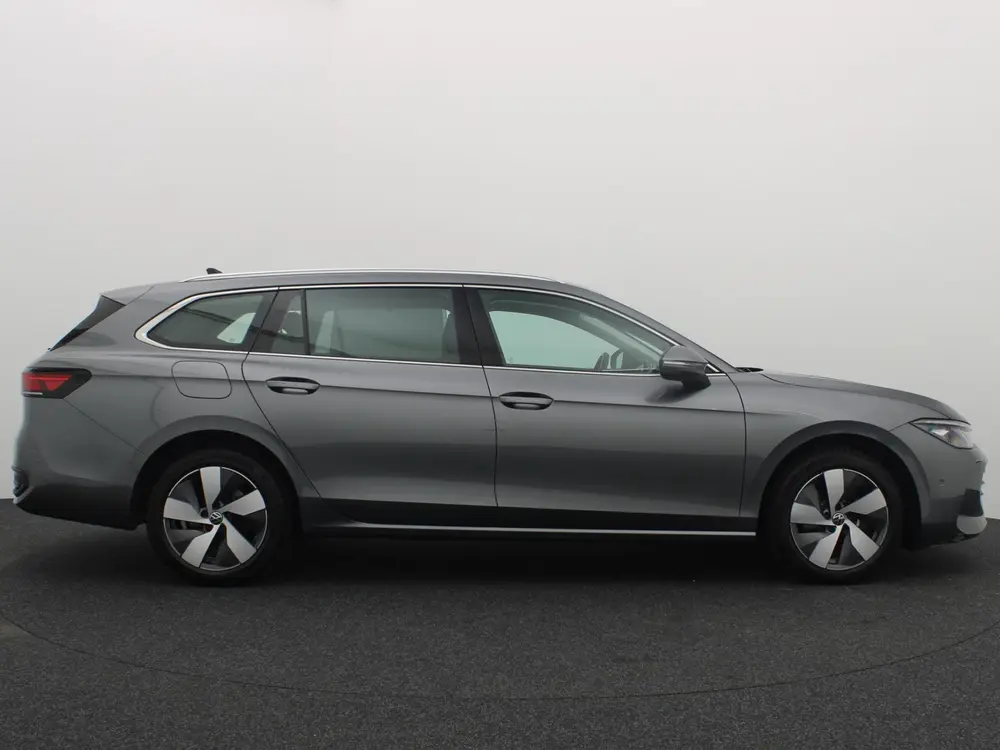 Volkswagen Passat Variant 1.5 eTSI Business NL-AUTO / TREKHA uit 2024, foto 19