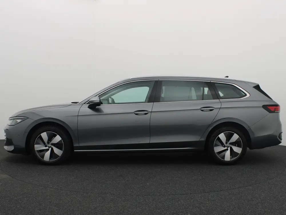 Volkswagen Passat Variant 1.5 eTSI Business NL-AUTO / TREKHA uit 2024, foto 2